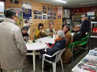 丸五市場での買い食い